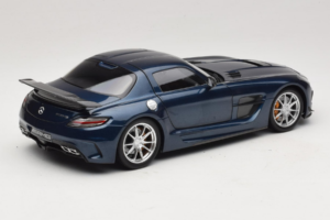 Mercedes SLS AMG Black Series Daytona Blue Metallic Minichamps 1:18 110033026 Metall – Bild 3 von 8