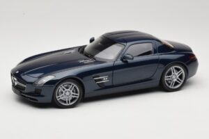 Mercedes SLS AMG C197 Blue Metallic Minichamps 1:18 100039021 Metall