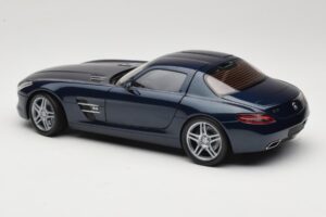 Mercedes SLS AMG C197 Blue Metallic Minichamps 1:18 100039021 Metall – Bild 7 von 8