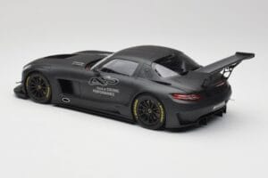 Mercedes AMG SLS C197 GT3 45 Jahre Driving Performance Minichamps 1:18 151133100 Metall – Bild 5 von 6
