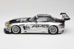 Mercedes AMG SLS C197 GT3 Team AMG China #96 M. Hakkinen / C. Cheng Zhuhai 6th 2011 Minichamps 1:18 151113196 Metall – Bild 3 von 6
