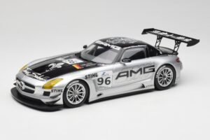 Mercedes AMG SLS C197 GT3 Team AMG China #96 M. Hakkinen / C. Cheng Zhuhai 6th 2011 Minichamps 1:18 151113196 Metall