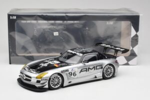 Mercedes AMG SLS C197 GT3 Team AMG China #96 M. Hakkinen / C. Cheng Zhuhai 6th 2011 Minichamps 1:18 151113196 Metall – Bild 6 von 6