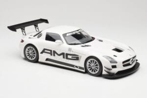 Mercedes AMG SLS C197 GT3 Street Weiss Minichamps 1:18 151123107 Metall – Bild 4 von 6