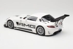 Mercedes AMG SLS C197 GT3 Street Weiss Minichamps 1:18 151123107 Metall – Bild 5 von 6