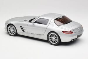 Mercedes SLS AMG C197 Iridium Silber Minichamps 1:18 100039026 Metall – Bild 7 von 8