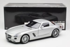 Mercedes SLS AMG C197 Iridium Silber Minichamps 1:18 100039026 Metall – Bild 8 von 8