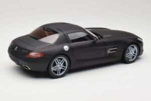 Mercedes SLS AMG C197 Matte Black Minichamps 1:18 100039027 Metall – Bild 3 von 8