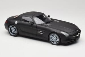 Mercedes SLS AMG C197 Matte Black Minichamps 1:18 100039027 Metall – Bild 6 von 8