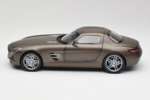 Mercedes SLS AMG C197 Monza Grau Minichamps 1:18 B66960044 Metall – Bild 4 von 8