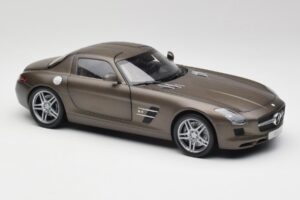Mercedes SLS AMG C197 Monza Grau Minichamps 1:18 B66960044 Metall – Bild 6 von 8