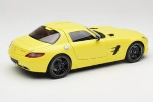 Mercedes SLS AMG C197 Gelb Minichamps 1:18 100039022 Metall – Bild 3 von 8