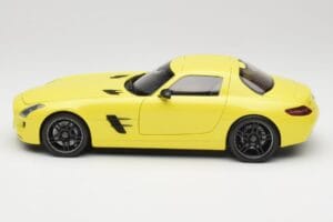 Mercedes SLS AMG C197 Gelb Minichamps 1:18 100039022 Metall – Bild 4 von 8