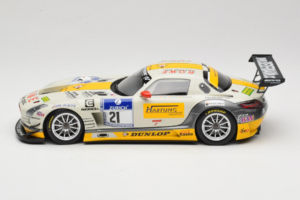 Mercedes SLS AMG GT3 #21 Rowe Racing M. Hartung / N. Heyer ADAC 24 Hours Nurburgring 2013 Minichamps 1:18 151133121 Metall – Bild 3 von 6
