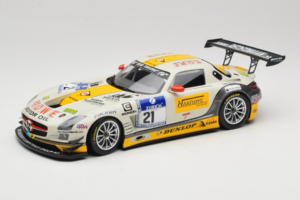 Mercedes SLS AMG GT3 #21 Rowe Racing M. Hartung / N. Heyer ADAC 24 Hours Nurburgring 2013 Minichamps 1:18 151133121 Metall