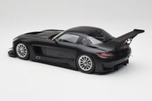 Mercedes SLS AMG GT3 C197 Street Matt Schwarz Minichamps 1:18 151113101 Metall – Bild 5 von 6