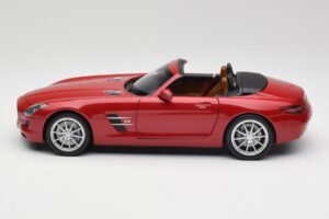 Mercedes SLS AMG R197 Roadster Le Mans Rot Minichamps 1:18 100039030 Metall – Bild 4 von 8