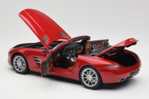 Mercedes SLS AMG R197 Roadster Le Mans Rot Minichamps 1:18 100039030 Metall – Bild 5 von 8