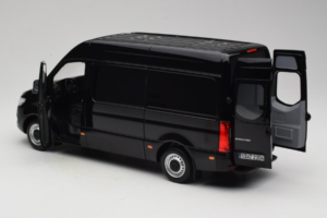 Mercedes Sprinter Schwarz Norev 1:18 183041 Metall – Bild 5 von 8