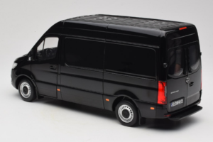 Mercedes Sprinter Schwarz Norev 1:18 183041 Metall – Bild 7 von 8