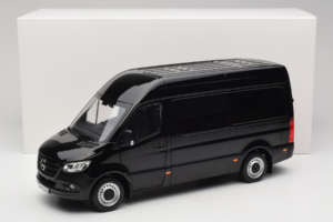 Mercedes Sprinter Schwarz Norev 1:18 183041 Metall – Bild 8 von 8