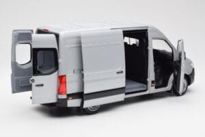Mercedes Sprinter W907 Silber Norev 1:18 183424 Metall – Bild 2 von 8