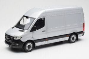 Mercedes Sprinter W907 Silber Norev 1:18 183424 Metall