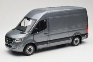 Mercedes Sprinter W907 Kastenwagen Selenite Grey Metallic Norev 1:18 B66004163 Metall