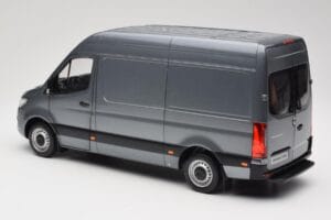 Mercedes Sprinter W907 Kastenwagen Selenite Grey Metallic Norev 1:18 B66004163 Metall – Bild 7 von 8