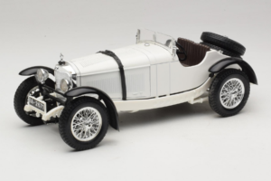 Mercedes SSK Weiss Bburago 1:18 3009-P3 Metall
