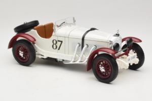 Mercedes SSKL #87 R. Caracciola Weiss 1931 Bburago 1:18 3002-P1 Metall – Bild 4 von 6