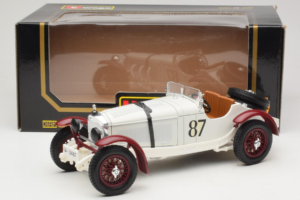 Mercedes SSKL #87 R. Caracciola Weiss 1931 Bburago 1:18 3002-P1 Metall – Bild 6 von 6