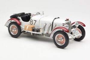 Mercedes SSKL R. Caracciola / W. Sebastian Mille Miglia Winner 1931 CMC 1:18 M-055 Metall – Bild 4 von 6