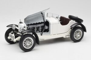 Mercedes SSKL Weiss Bburago 1:18 3002 Metall – Bild 2 von 8