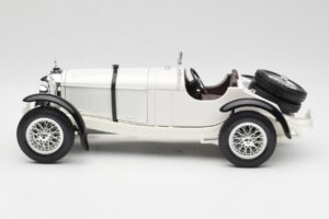 Mercedes SSKL Weiss Bburago 1:18 3002 Metall – Bild 4 von 8
