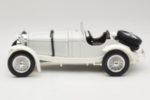 Mercedes SSKL Weiss 1931 Bburago 1:18 3002-M2 Metall – Bild 3 von 6
