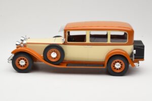 Mercedes Typ Nürburg W08 460/460K Beige MCG 1:18 MCG18034 Metall – Bild 3 von 6