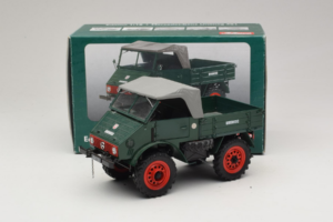Mercedes Unimog 401 Grün Schuco 1:18 135 Metall – Bild 8 von 8