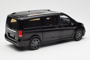 Mercedes V-Class W447 AMG Line Schwarz Norev 1:18 183860 Metall – Bild 3 von 6