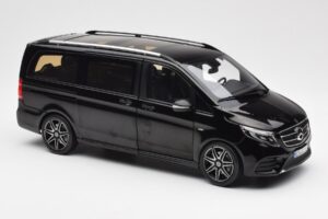 Mercedes V-Class W447 AMG Line Schwarz Norev 1:18 183860 Metall – Bild 5 von 6