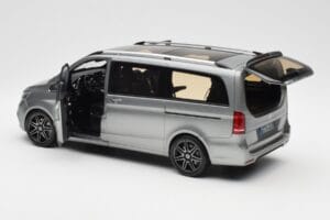 Mercedes V-Class W447 AMG Line Grau Metallic Norev 1:18 183488 Metall – Bild 6 von 9