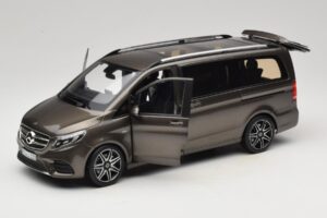Mercedes V-Class W447 AMG Line Indium Grey Norev 1:18 183873 Metall – Bild 2 von 8