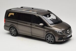 Mercedes V-Class W447 AMG Line Indium Grey Norev 1:18 183873 Metall – Bild 6 von 8