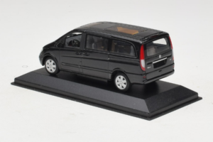 Mercedes Viano W639 Atlantis Blue Minichamps 1:43 B67871200 Metall – Bild 3 von 4
