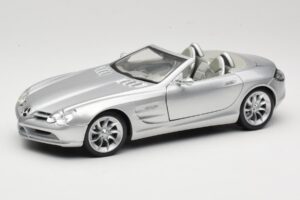 Mercedes Vision SLR Roadster Silber Maisto 1:18 B66962107 Metall