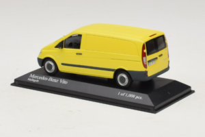 Mercedes Vito Kastenwagen Gelb Minichamps 1:43 400032260 Metall – Bild 3 von 4