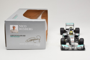 Mercedes W03 #8 N. Rosberg Mercedes AMG Petronas 2012 Minichamps 1:18 110120008 Metall – Bild 6 von 7