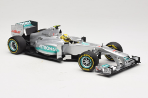 Mercedes W03 #8 N. Rosberg Mercedes AMG Petronas Showcar 2012 Minichamps 1:18 110120078 Metall – Bild 4 von 7