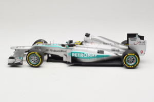 Mercedes W04 #9 N. Rosberg Mercedes AMG Petronas Showcar 2013 Minichamps 1:18 110130079 Metall – Bild 3 von 7