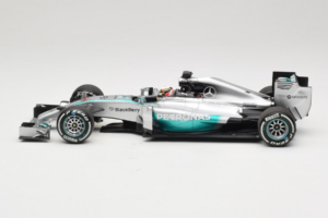 Mercedes W05 #44 L. Hamilton Mercedes AMG Petronas Chinese Grand Prix Winner 2014 Minichamps 1:18 110140244 Metall – Bild 3 von 7